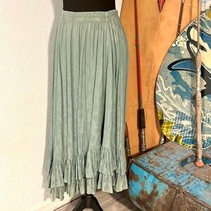 Anna Bella Designs, Exquisite,Weighted, Full-Flair, Layered Ruffled Hem, Large